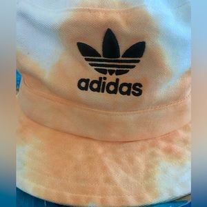 💜adidas bucket hat - Creamsicle/purple🧡